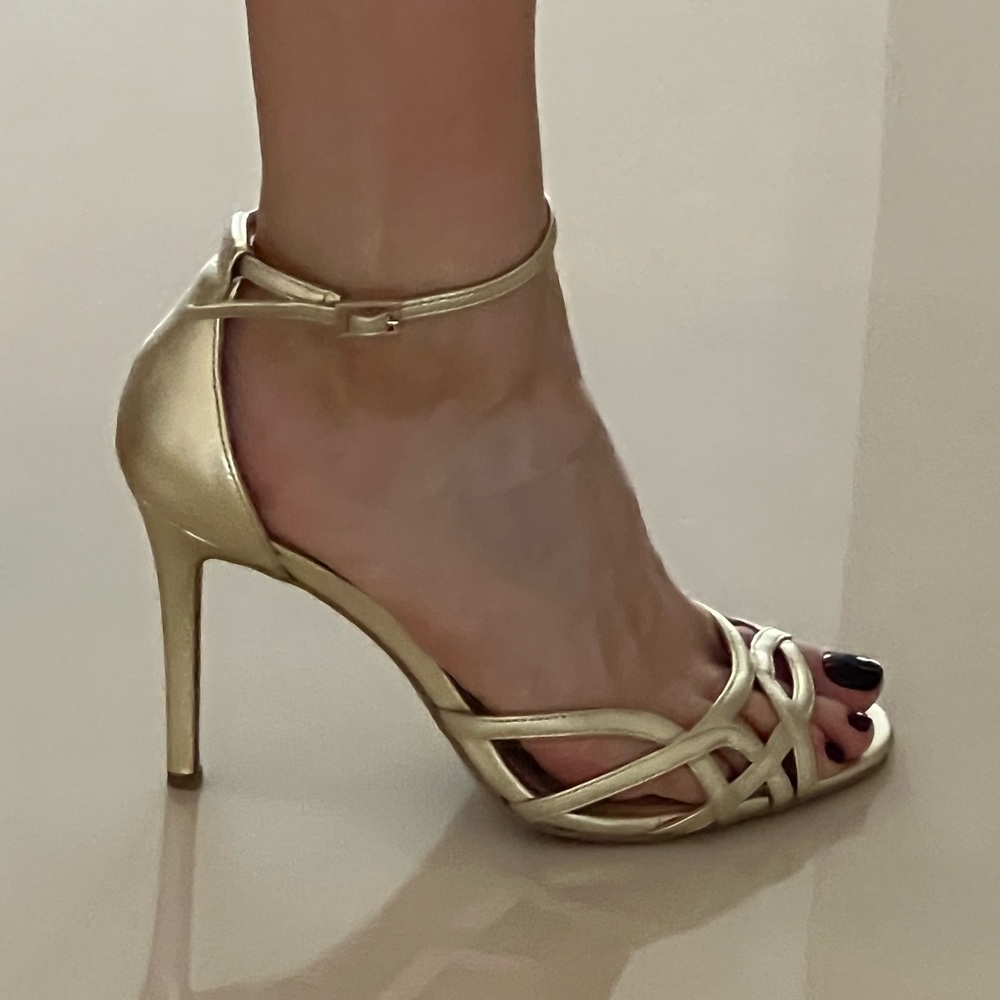 Gold Jewel Badgley Mischka heels